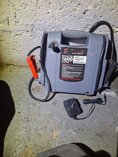 SIP Rescue Pac 1600 jump starter