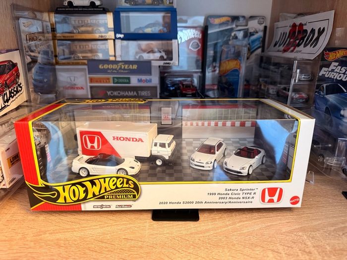 hot wheels Honda diorama box set