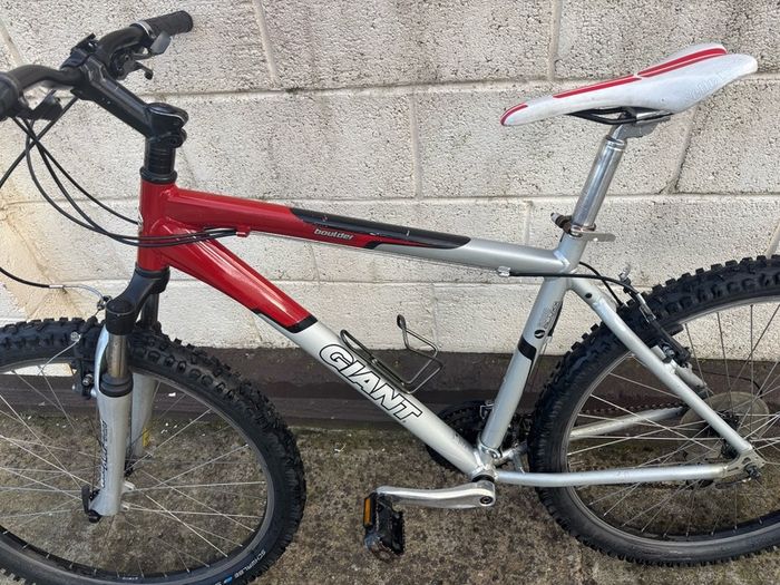 Giant Boulder Mountain Bike