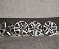 Renault Clio wheel hubs R16