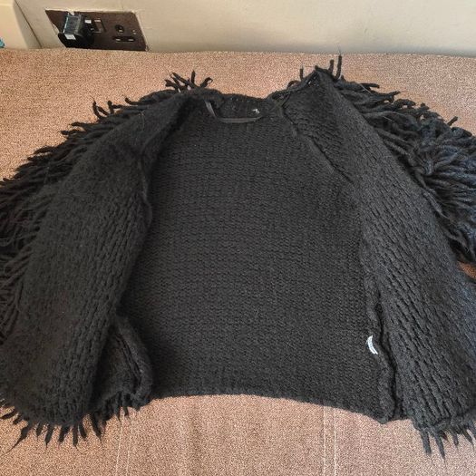 Black shaggy knit cropped jacke, size 10