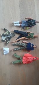Action Man + Clothes + 3 Broken Action Men