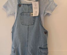 Child tshirt and dungarees set - size 18-24 months