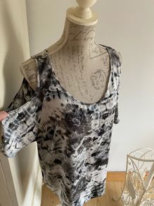 Gorgeous ladies River Island top