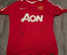 Manchester United football shirt from the 2010/2011 season