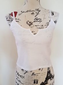 BNWT Size 12-14 Short White Vest Top