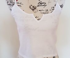BNWT Size 12-14 Short White Vest Top