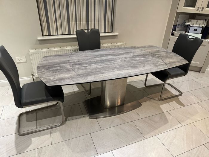 Kitchen Table