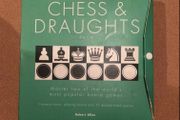 chess and draughts set