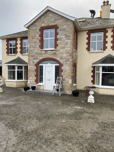 Bricklayer stonemason available