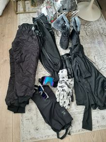 Ski clothes