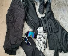 Ski clothes