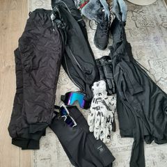 Ski clothes