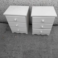 two bedside lockers
