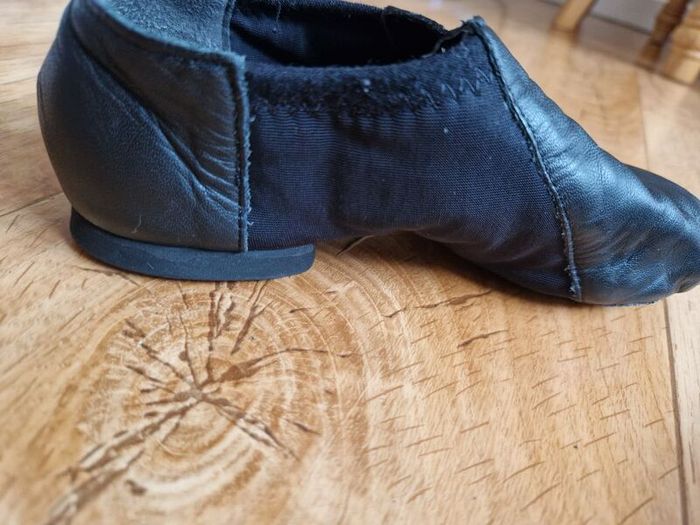 Dance shoes leather for girl size 13