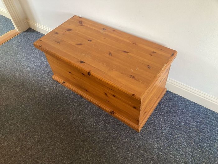 Blanket box