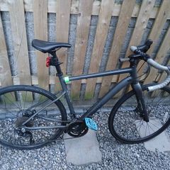 Boardman adv 8.9 gravel bike