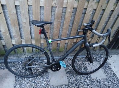 Boardman adv 8.9 gravel bike