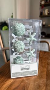 Shower curtain hooks