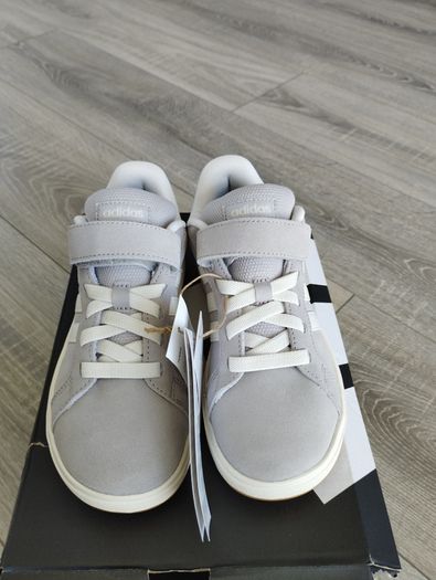 Kids Adidas Grand Court Trainers UK Size 1