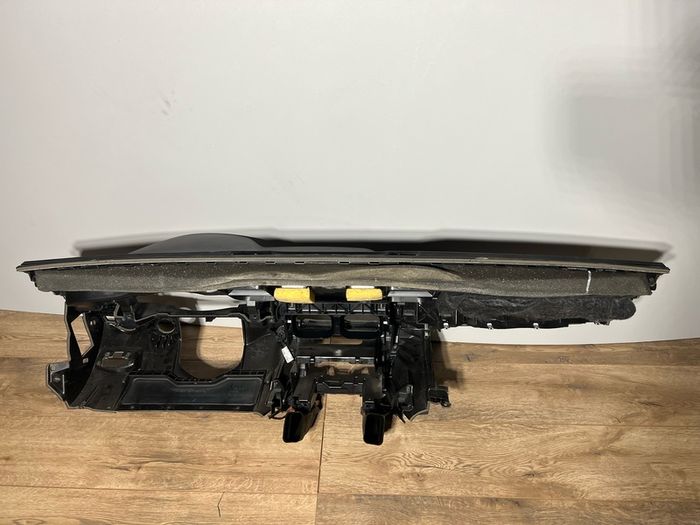 Mercedes C Class W204 2012 Facelift Dashboard A1l6