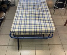 Fold up bed