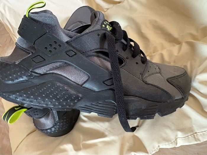 the Nike Air Huarache "Black Volt
