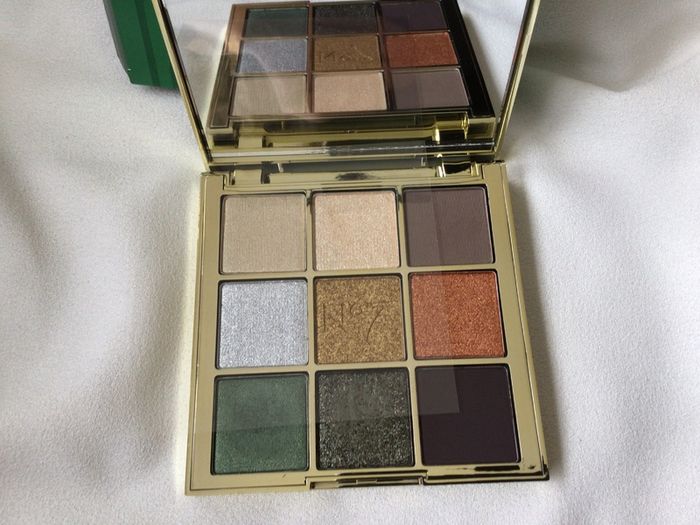No 7 Emerald City Wizard of Oz Eye Palette