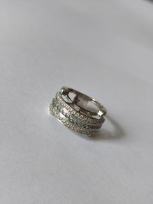 18 k / ct White Gold Ring