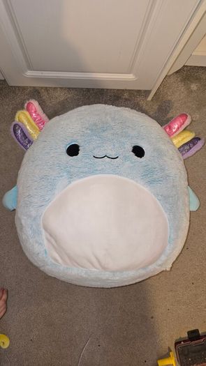 61 cm Irina Squish mallow tag on