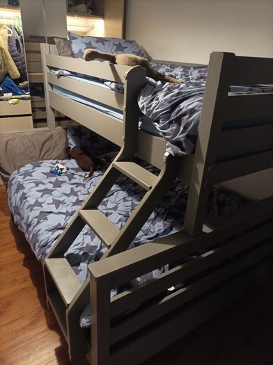 triple sleep bunk bed