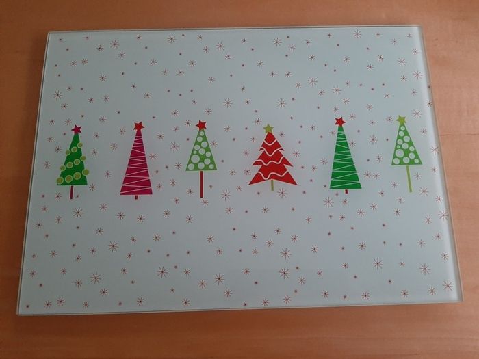 2026 festive glass chopping boards