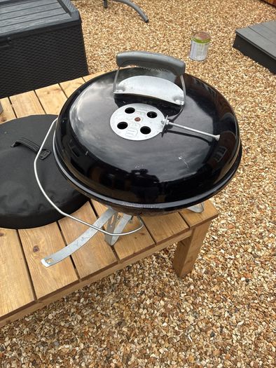 Weber Jumbo Joe portable BBQ