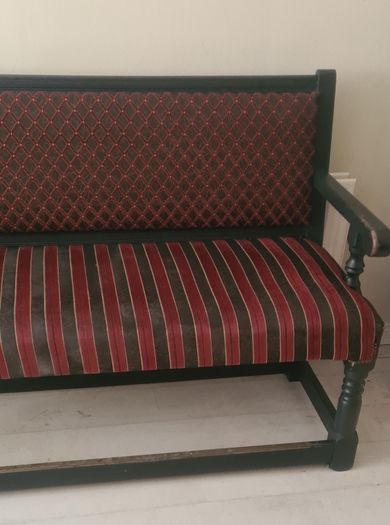 Pub Bench