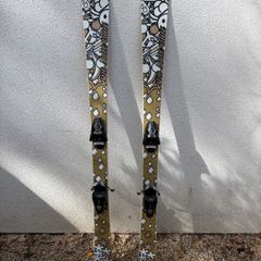 Elan "Mo' Spice" Twintip Freestyle Skis