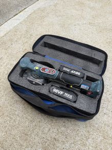 Cordless Tile Vibrator / Tile Laying Machine With Batteries & Case