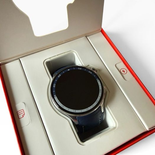 OnePlus Watch 2 (Radiant Steel Nordic Blue) Excellent Condition