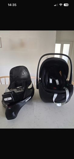 Maxi Cosi 360 Pebble Pro & Isofix Base