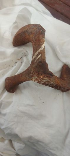 vintage shoe cobblers last ,,build to last ,,collectors item, buyer collects or pays postage thank you, sold as seen ,see pictures,