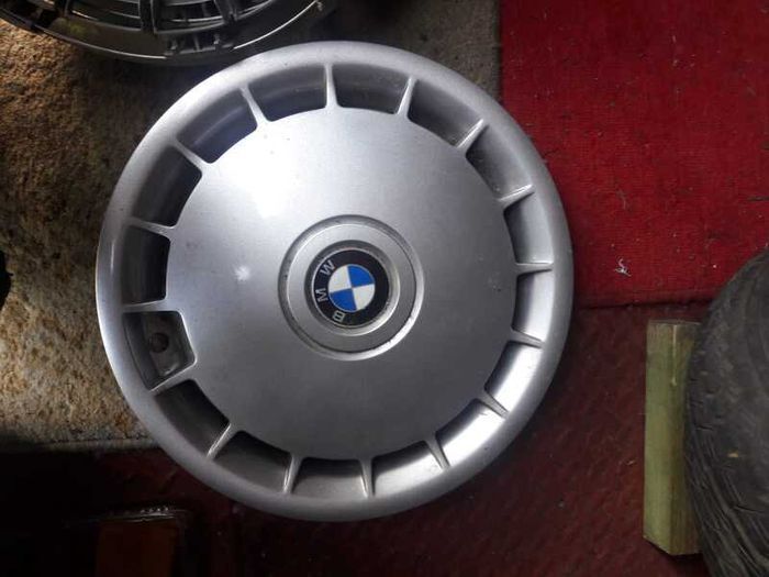 4 x BMW Genuine 1984-1992 BMW E30 325e 325i 528e 14" Wheel Trims Hubcaps