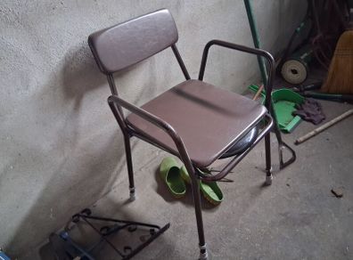 Commode