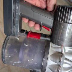 Dyson v6