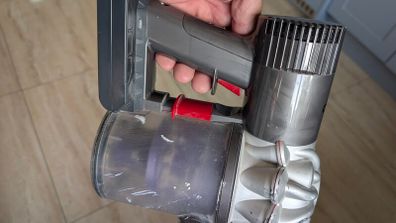 Dyson v6