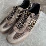 sneakers Image 4