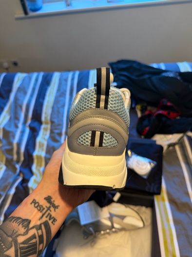 Dior b22