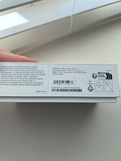 USB-C white Apple Magic Mouse (latest version) - never used - mint condition