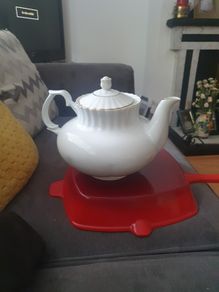 Collectable Vintage China Tea Pot/Large Tea Pot -  Lovely Family Size - Price Drop "SALE"