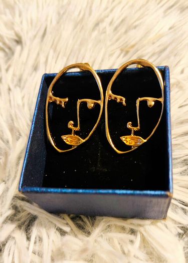 Golden Artistic Face-Shaped Earrings Minimalist Statement Jewelry