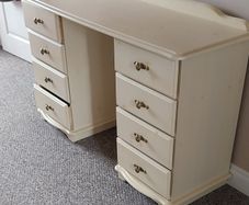 dressing table