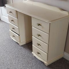 dressing table